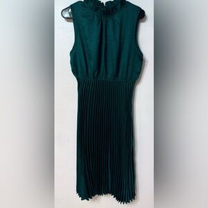 SHEIN Dark Green Pleated Dress